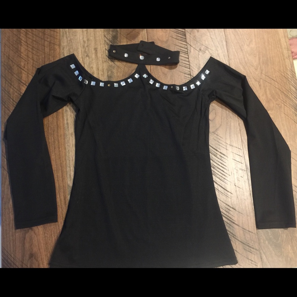 Gorgeous black collared blouse with bling size sml